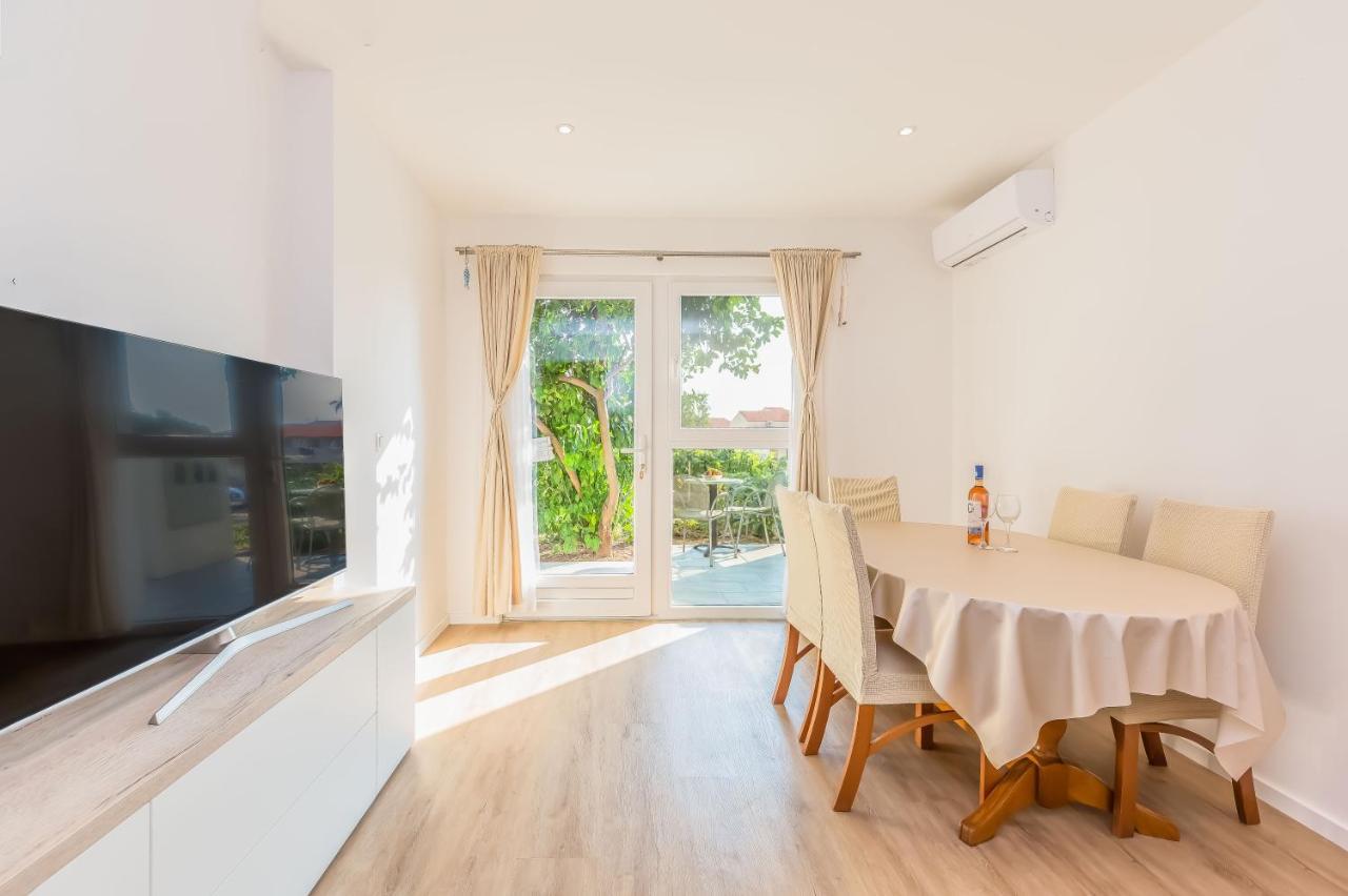 Apartments Maestral Makarska Exterior photo